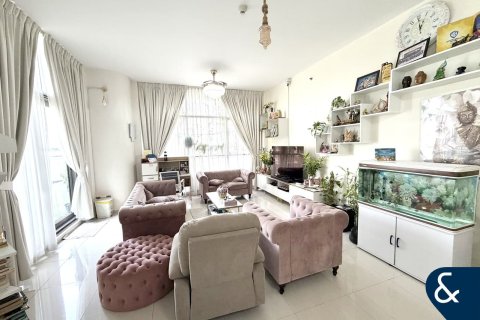 Apartment til salg i Jumeirah Golf Estates, Dubai, UAE 2 soveværelser, 178 kvm № 698401 - foto 3