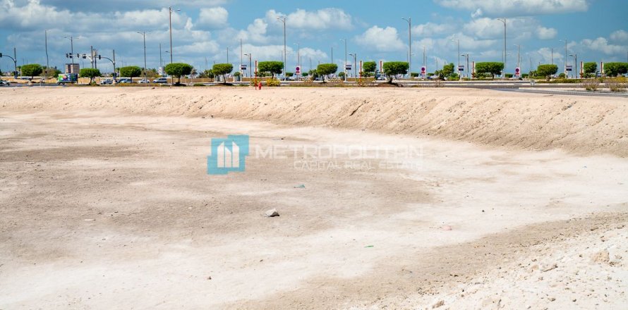 Land in Khalifa City, Abu Dhabi, UAE 1952.1 sq.m. № 629950