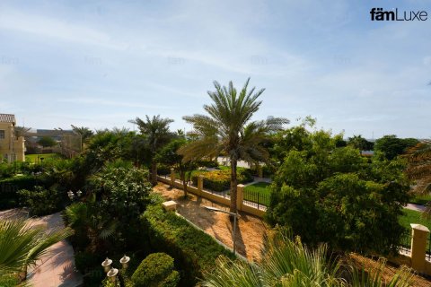 Müüa villa asukohaga Dubai, AÜE: 6 magamistoaga, 1718.1 m² Nr 669841 - pilt 12