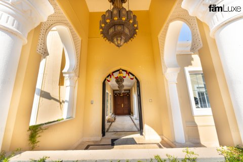 Müüa villa asukohaga Dubai, AÜE: 6 magamistoaga, 1718.1 m² Nr 669841 - pilt 10
