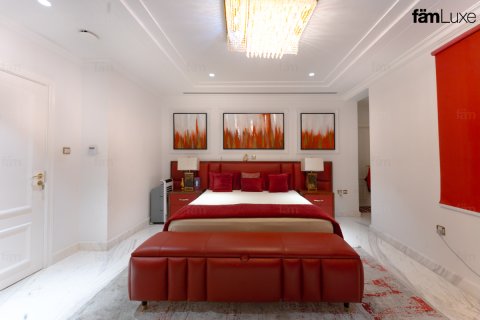 Villa te koop in Dubai, VAE 6 slaapkamers, 1718.1 vr.m., nr 669841 - foto 4