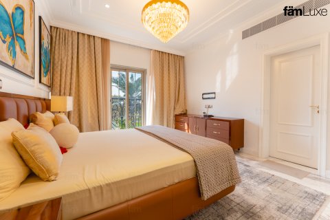 Villa te koop in Dubai, VAE 6 slaapkamers, 1718.1 vr.m., nr 669841 - foto 8