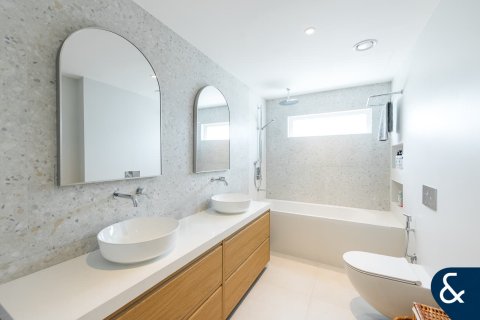 Arabian Ranches, Dubai, संयुक्त अरब अमीरात में विला, 4 बेडरूम, 465 वर्ग मीटर, संख्या 697893 - फ़ोटो 13