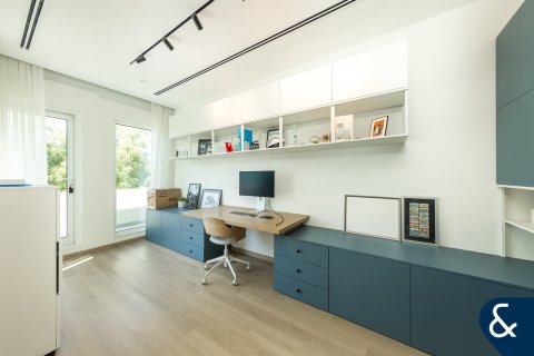 Arabian Ranches, Dubai, संयुक्त अरब अमीरात में विला, 4 बेडरूम, 465 वर्ग मीटर, संख्या 697893 - फ़ोटो 11