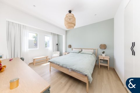 Arabian Ranches, Dubai, संयुक्त अरब अमीरात में विला, 4 बेडरूम, 465 वर्ग मीटर, संख्या 697893 - फ़ोटो 15