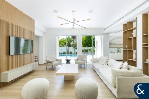 Arabian Ranches, Dubai, संयुक्त अरब अमीरात में विला, 4 बेडरूम, 465 वर्ग मीटर, संख्या 697893 - फ़ोटो 2