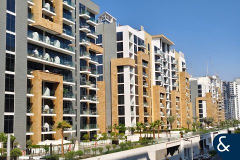 Apartmen di Meydan, Dubai, UAE 2 bilik tidur, 89 meter persegi № 697890 - foto 22