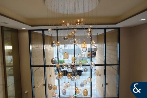 Apartmen di Meydan, Dubai, UAE 2 bilik tidur, 89 meter persegi № 697890 - foto 15