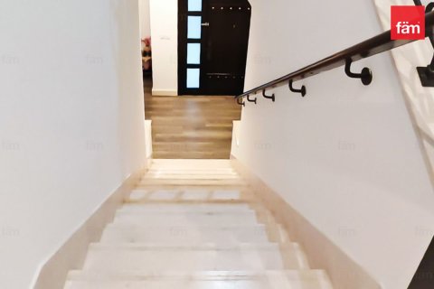 Villa in Reem, Dubai, UAE 4 bedrooms, 264 sq.m. № 635796 - photo 15