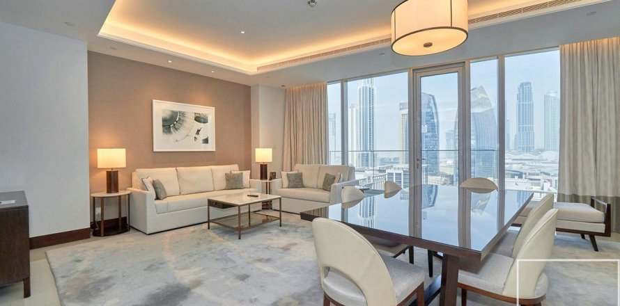 דירה ב Downtown Dubai (Downtown Burj Dubai), Dubai, איחוד האמירויות 3 חדרי שינה, 225 מ"ר מספר 635447