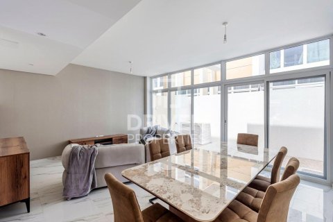 Townhouse sa Dubai, UAE 3 silid-tulugan, 172.89 sq.m. № 746657 - larawan 2