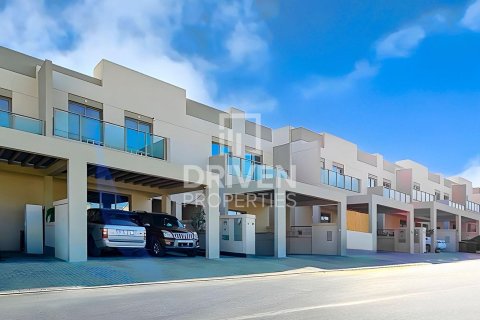 Townhouse de închiriat în Al Furjan, Dubai, EAU 3 dormitoare, 292 mp.  №655312 - poză 2