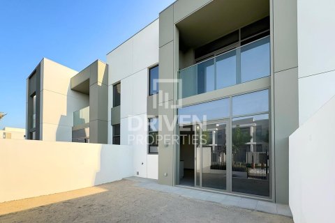 Townhouse de închiriat în Arabian Ranches 3, Dubai, EAU 3 dormitoare, 189 mp.  №655317 - poză 8