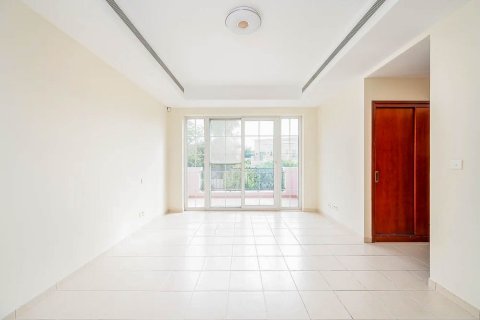 Huvila Arabian Ranches, Dubai, Arabiemiraatit 4 makuuhuonetta, 519.06 m2 № 750516 - kuva 4