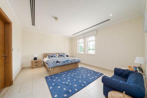 Villa te huur in Jumeirah Park, Dubai, VAE 4 slaapkamers, 471.02 vr.m., nr 750515 - foto 13