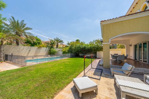 Villa te huur in Jumeirah Park, Dubai, VAE 4 slaapkamers, 471.02 vr.m., nr 750515 - foto 24