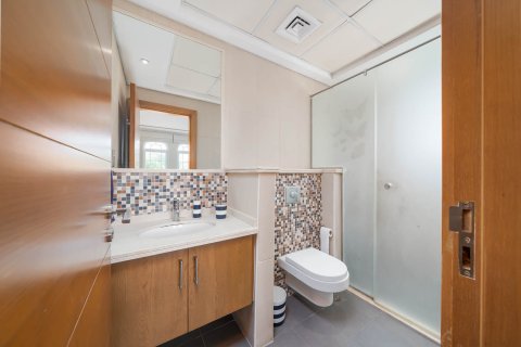 Villa te huur in Jumeirah Park, Dubai, VAE 4 slaapkamers, 471.02 vr.m., nr 750515 - foto 14