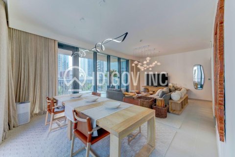 Apartamento para arrendamento em Downtown Dubai (Downtown Burj Dubai), Dubai, EAU 2 quartos, 161 m2 № 647322 - foto 1