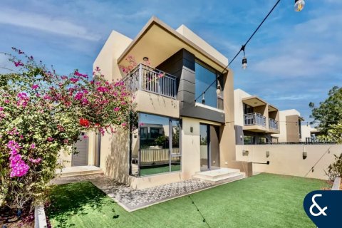 וילה ב Dubai Hills Estate, Dubai, איחוד האמירויות 4 חדרי שינה, 303 מ