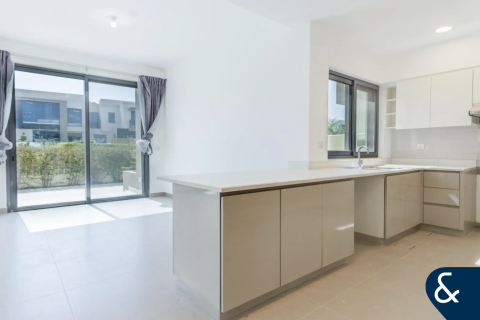 Dubai Hills Estate, Dubai, संयुक्त अरब अमीरात में विला, 4 बेडरूम, 303 वर्ग मीटर, संख्या 685101 - फ़ोटो 4