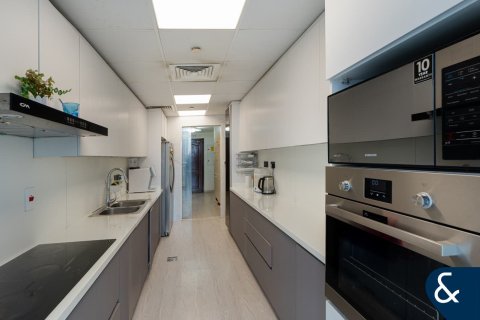 Appartamento a Dubai Marina, Dubai, EAU 3 camere da letto, 266 mq. № 685104