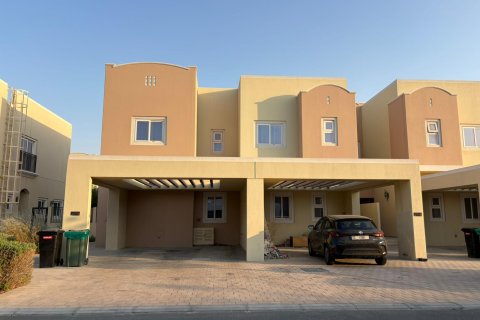 Maison de ville à Dubai, EAU: 3 chambres, 185 m2 № 696354