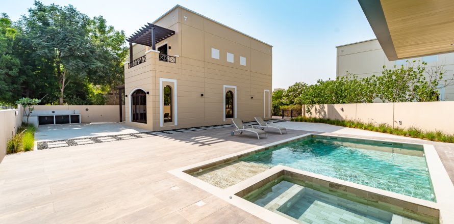 Villa in Mudon, Dubai, VAE: 4 Schlafzimmer, 371 m2 Nr. 696353