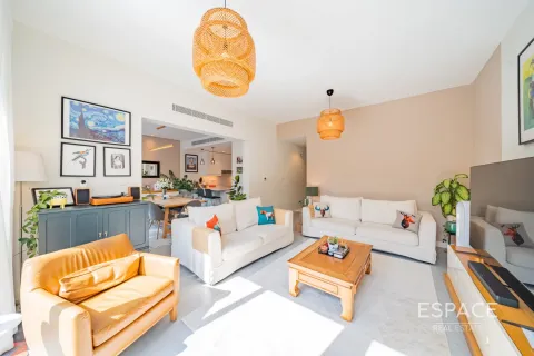 Villa in vendita a Arabian Ranches, Dubai, EAU 3 camere da letto, 244 mq. № 649560 - foto 2