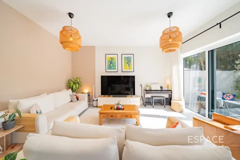 Villa in vendita a Arabian Ranches, Dubai, EAU 3 camere da letto, 244 mq. № 649560 - foto 4