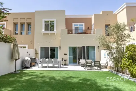 Huvila Arabian Ranches, Dubai, Arabiemiraatit 3 makuuhuonetta, 244 m2 № 649560 - kuva 2