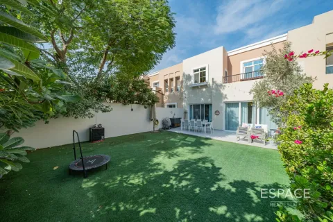 Villa in vendita a Arabian Ranches, Dubai, EAU 3 camere da letto, 244 mq. № 649560 - foto 1