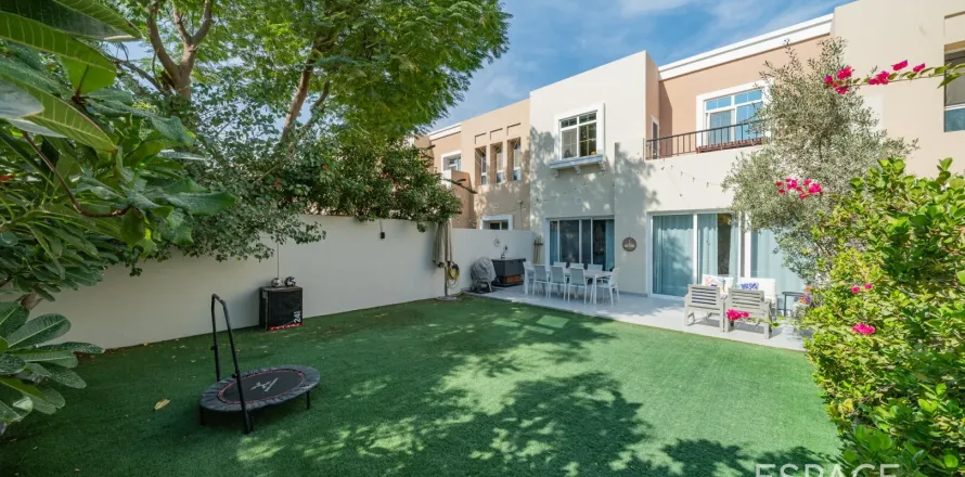 Villa a Arabian Ranches, Dubai, EAU 3 camere da letto, 244 mq. № 649560