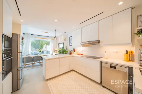 Villa in vendita a Arabian Ranches, Dubai, EAU 3 camere da letto, 244 mq. № 649560 - foto 8