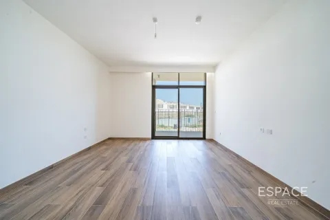 Vilë në Al Furjan, Dubai, Emiratet e Bashkuara Arabe 5 dhoma gjumi, 453 m2. № 649558 - Foto 13