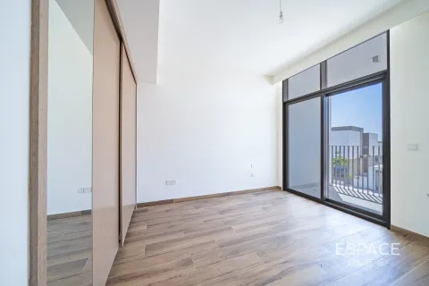 Vilë në Al Furjan, Dubai, Emiratet e Bashkuara Arabe 5 dhoma gjumi, 453 m2. № 649558 - Foto 7