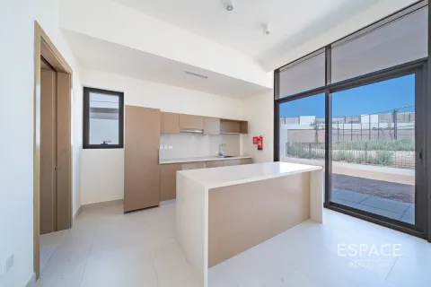 Vilë në Al Furjan, Dubai, Emiratet e Bashkuara Arabe 5 dhoma gjumi, 453 m2. № 649558 - Foto 5