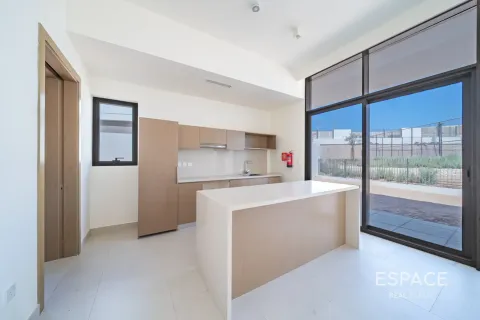 Al Furjan, Dubai, UAE의 판매용 빌라 침실 5개, 453제곱미터 번호 649558 - 사진 5