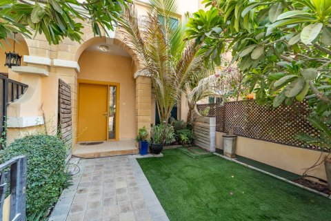 Villa in Jumeirah Village Circle, Dubai, VAE 3 slaapkamers, 269 vr.m. nr 739633