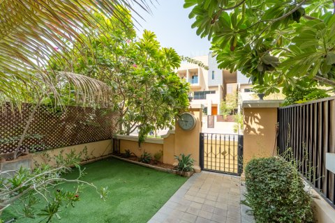Huvila Jumeirah Village Circle, Dubai, Arabiemiraatit 3 makuuhuonetta, 269 m2 № 739633 - kuva 3