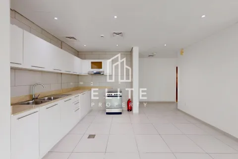Apartment in Dubai, UAE 2 bedrooms, 105 sq.m. № 647507 - photo 8