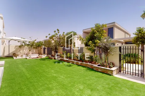 Villa in Tilal Al Ghaf, Dubai, UAE 4 bedrooms № 647509 - photo 1