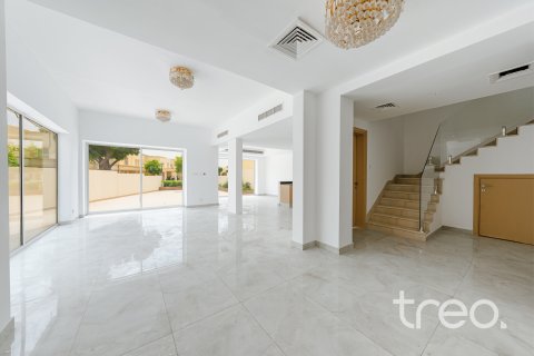 Vila v The Springs, Dubai, SAE 3 ložnice, 269.79 m² Č.: 741044 - fotografie 4