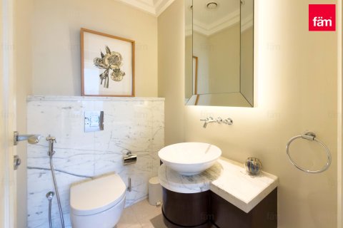 דירה להשכרה ב Downtown Dubai (Downtown Burj Dubai), Dubai, איחוד האמירויות 2 חדרי שינה, 162.6 מ"ר, מספר 689043 - תמונה 13
