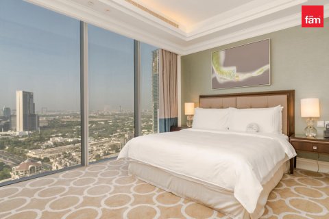 Appartement te huur in Downtown Dubai (Downtown Burj Dubai), Dubai, VAE 4 slaapkamers, 269.5 vr.m., nr 735363 - foto 16