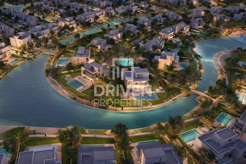 Villa in Dubai, UAE 4 bedrooms, 768 sq.m. № 653375 - photo 7