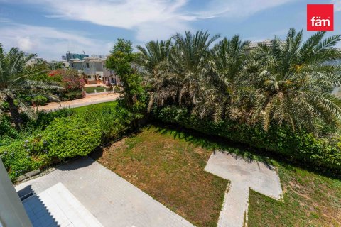 Vila di Al Furjan, Dubai, UAE 4 bilik tidur, 644.5 meter persegi № 713065 - foto 11