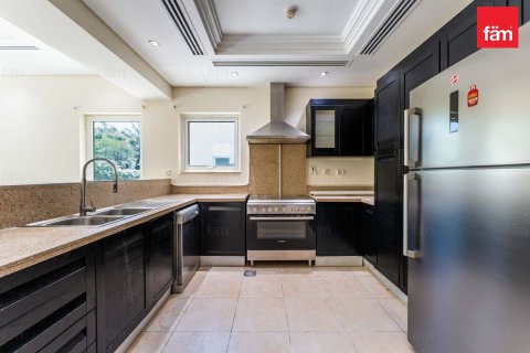 Vila di Al Furjan, Dubai, UAE 4 bilik tidur, 644.5 meter persegi № 713065 - foto 20
