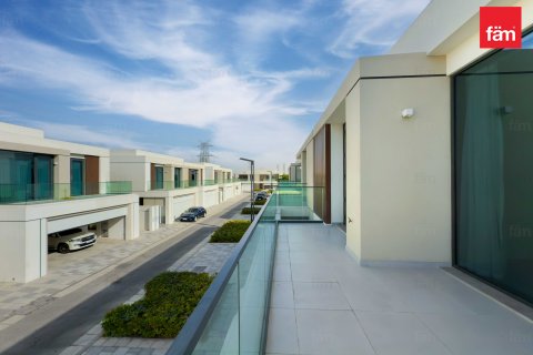 Villa in Dubai, UAE 4 bedrooms, 324 sq.m. № 668964 - photo 29