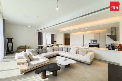 Villa in Dubai, UAE 4 bedrooms, 324 sq.m. № 668964 - photo 22