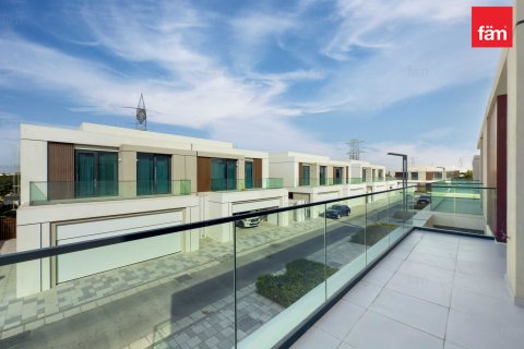 Villa in Dubai, UAE 4 bedrooms, 324 sq.m. № 668964 - photo 19